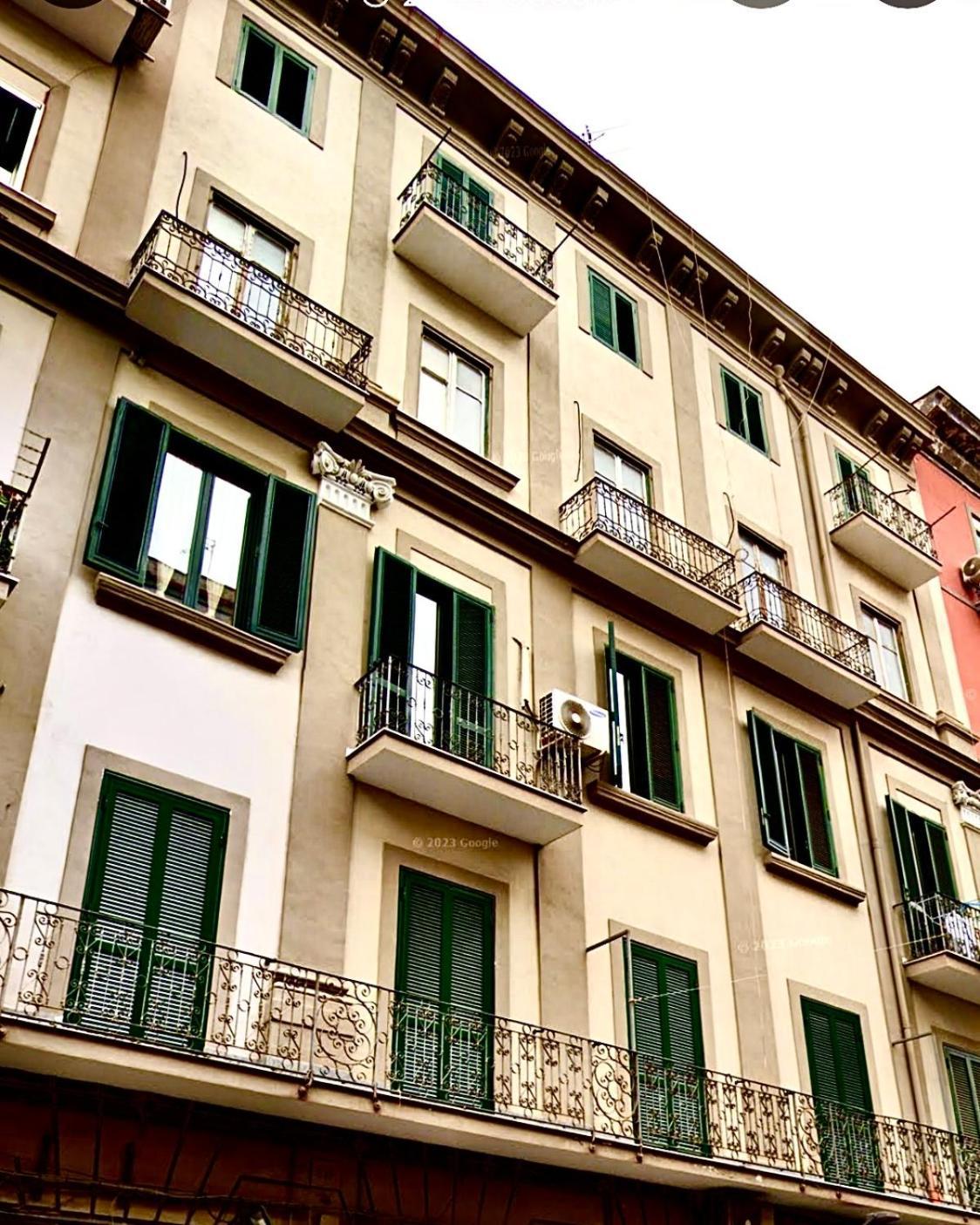 Vacanze Napoli Centrale Экстерьер фото